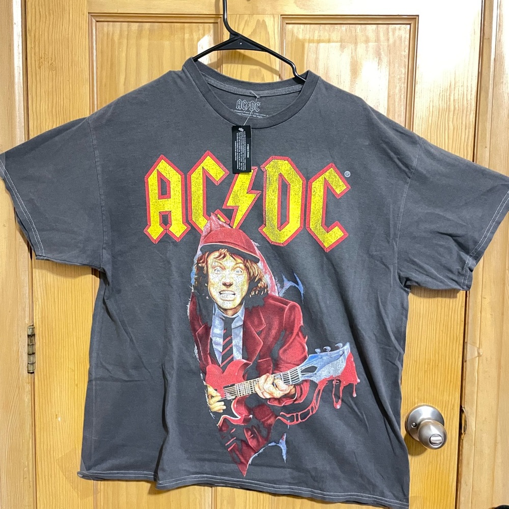 BRAND NEW AC/DC
